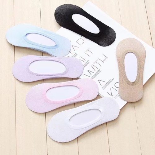 Spring and Summer Socks Stall Popular Boat Socks Women‘s Shallow Mouth Non-Slip Solid Color Stockings Thin Invisible Socks One Piece Dropshipping