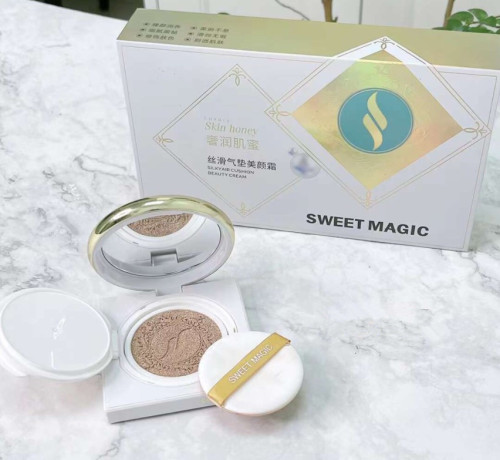 Sweet Magic Magic Kiss Luxury Smooth Cushion BB Cream Brightening Concealing Foundation with Replacement