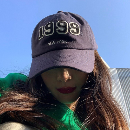Internet Celebrity 1999 Soft Top Embroidery Baseball Cap Women‘s Spring Korean Style Ins Letters All-Match Face-Looking Small Peaked Cap