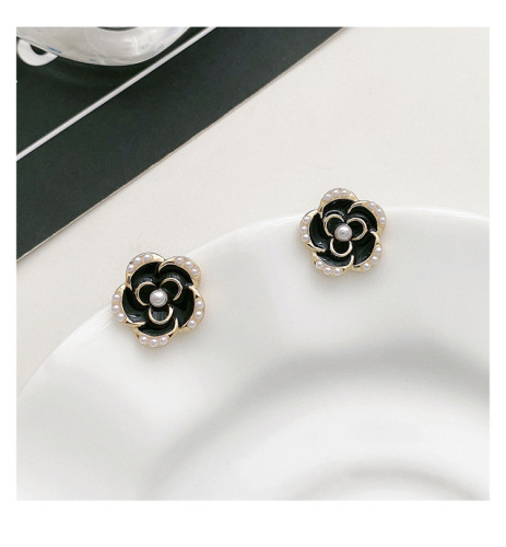 black small rose micro-inlaid pearl special design earrings retro flower earrings simple all-match earrings for women