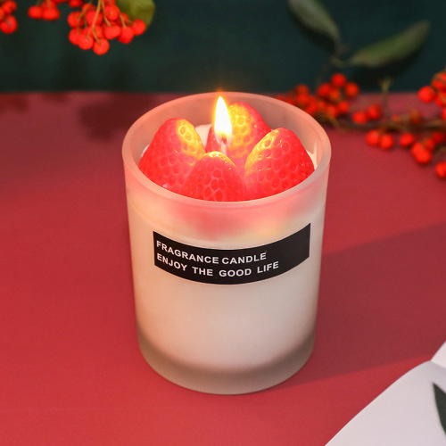 Factory Direct Supply Korean Ins Simple Fresh Cute Big Strawberry Soybean Smoke-Free aromatherapy Candle Hand Gift