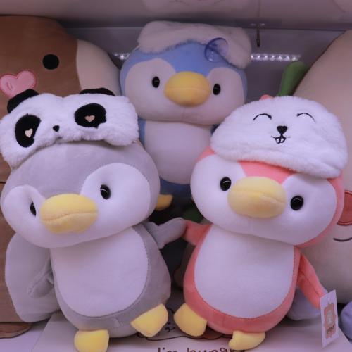 2022 new online celebrity penguin plush doll soft and comfortable birthday gift decoration