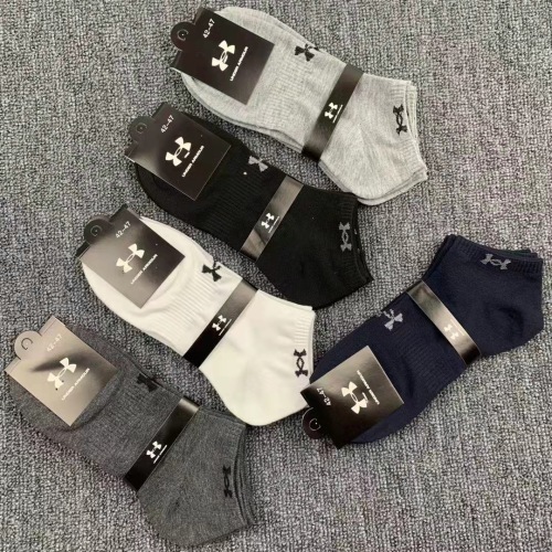 Sales Volume Product Men‘s and Women‘s Low Cut Socks Four Seasons Low Top Shallow Mouth Sports Leisure Boat Socks Stall Night Market Socks Activity Gifts