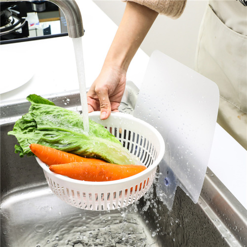 korean creative suction cup sink splash-proof water retaining plate vegetable washing sink plastic water retaining plate kitchen supplies