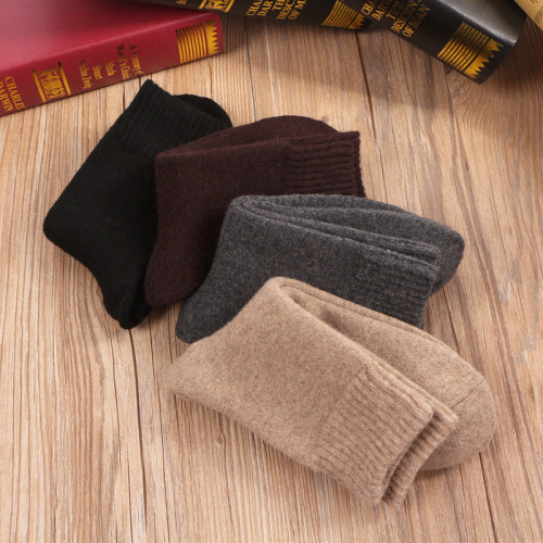 Socks Autumn and Winter New Men‘s Solid Color Thick Casual Socks Mid-Calf Warm Rabbit Wool Socks Wholesale customized