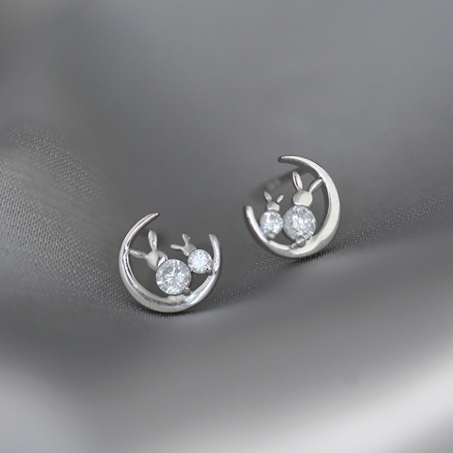 Rhinestone Cute Mini Jade Hare Stud Earrings for Women Japan and South Korea Cute Fresh Personality Student Rabbit Earrings on the Moon