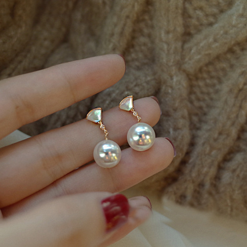 Sterling Silver Needle High-Grade Temperament Fan Pearl Stud Earrings Little Fairy Earrings Female Earrings Fashion