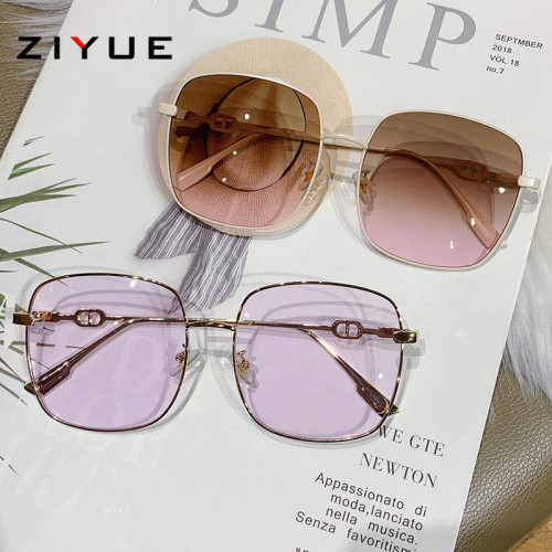2022 New Women‘s Sunglasses Fashion Ocean Lens Uv Protection Sunglasses Personality Metal Retro Square Frame Glasses