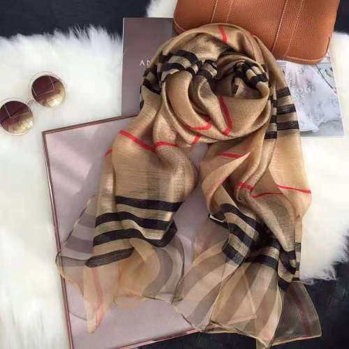 New Plaid Scarf Women‘s Autumn and Winter Korean Style Versatile Mulberry Silk Shawl Silk Wool Blended High-End Scarf Wholesale