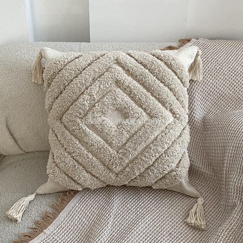 Moroccan Style Tassel Cushion Cover， tufted Pillowcase
