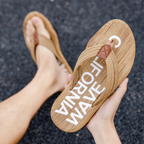 022 New Waterproof Fashion Outdoor Flip Flops Men‘s Slippers Wholesale Non-Slip Beach Shoes Men‘s Tide 