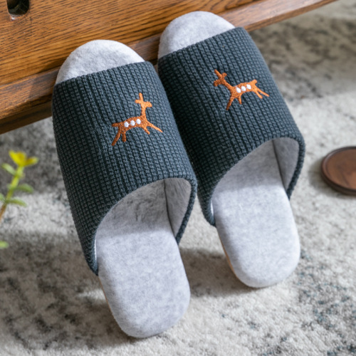 New Open Spring and Autumn Four Seasons Men and Women Couple Cotton Slippers Floor Silent Bedroom Soft Slipper Embroidered Deer Japanese and Korean Slippers