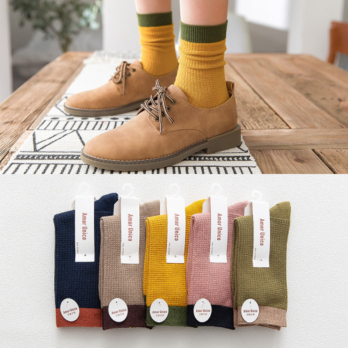 Spring and Autumn New Women‘s Double Needle Tube Socks Mori Small Plaid Pile Women‘s Breathable Cotton Socks Factory Wholesale 