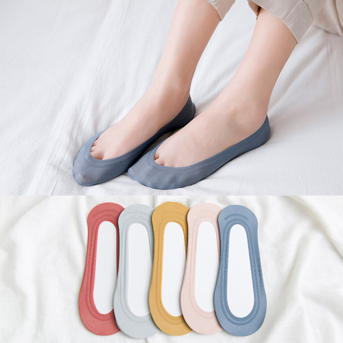 socks women‘s thin bright ice silk seamless low-cut invisible socks cotton bottom non-slip non-slip heel ankle socks one-piece delivery
