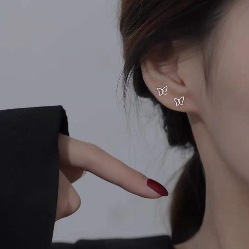 South Korea Dongdaemun S925 Silver Needle Niche Design Sense Small Butterfly Stud Earrings Fashion Light Luxury Simple Temperament Earrings