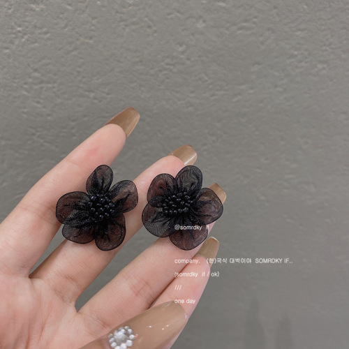 Autumn and Winter Retro Black Voile Flower Earrings Female Niche Cold Style All-Match Earrings S925 Silver Needle Korean Earrings