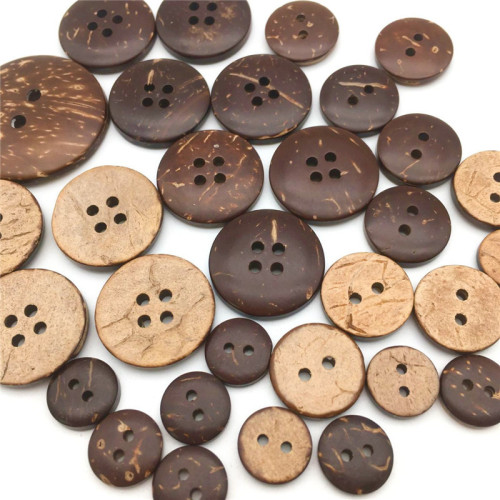 wholesale spot coconut buckle natural environmental protection two-hole four-hole coconut shell button children‘s clothing baby clothes button
