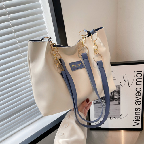 Popular Bag Large Capacity Shoulder Bag Versatile Texture Commuter Tote Bag
