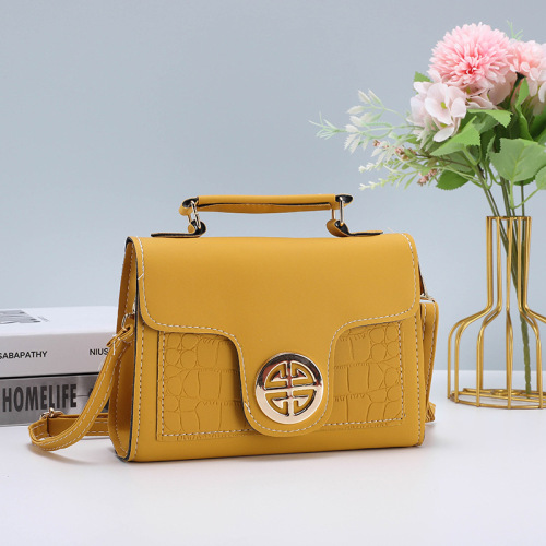wholesale women‘s bag 2022 new classic women‘s bag versatile elegant high sense shoulder messenger bag fashion special offer small