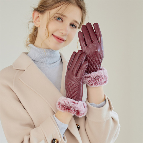 New Autumn and Winter PU Leather Gloves Women‘s Wholesale Outdoor Thermal Gloves Fleece-Lined U-Shaped Fur Touch Screen Gloves Female Students 
