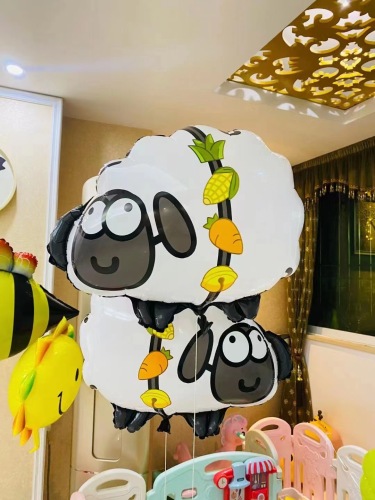 a sheep with the same popular cartoon sheep net red floating air balloon
