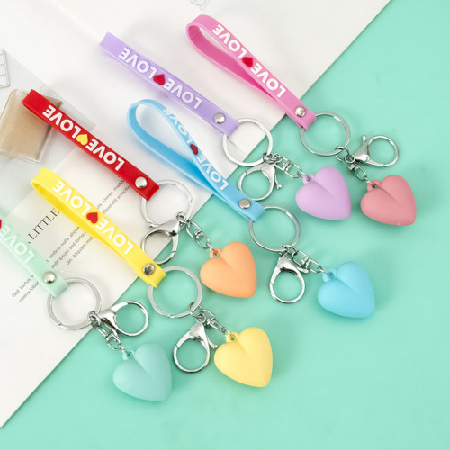 Cute Little Love Keychain Creative Cartoon Key Ring Couple Bag Peach Heart Pendant Small Gift Wholesale