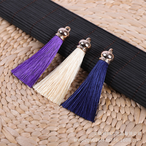 Factory Direct Sales Cap Clothing Tassel Polyester Fimbrilla Keychain Package Pendant Accessories Crown Ice Silk Tassel