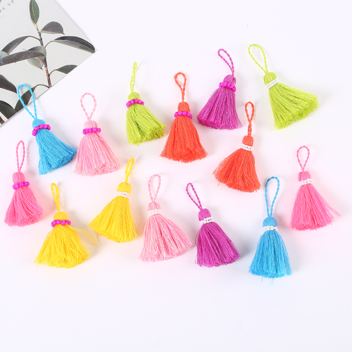 factory wholesale polyester wool tassel string clothing hat jewelry christmas pendant bag accessories clothing spot
