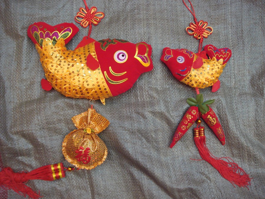 黄色鱼鳞弯鱼中国结 喜庆用品年货用品 装饰品