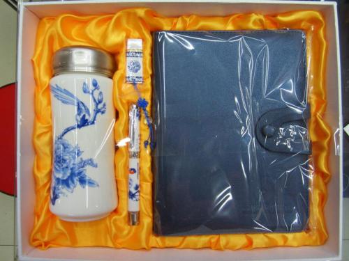 blue and white porcelain thermos cup + notebook + u disk + blue and white porcelain pen