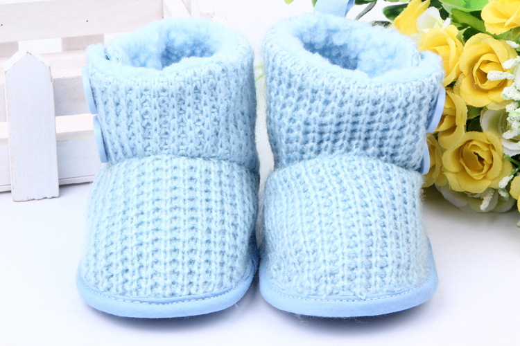 yarn baby shoes