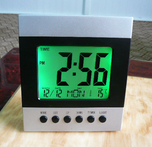 wind and weather radio clock