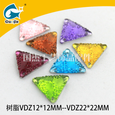 Resin triangular chamfer with three holes of the star to locate the surface of the surface of the beads
