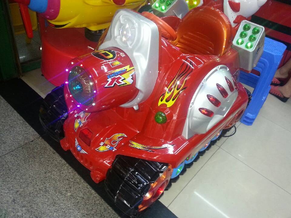 坦克摇摆机摇摇乐