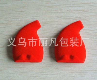 Manufacturers supply the small red fish flocked PVC plastic cosmetic box inside packing