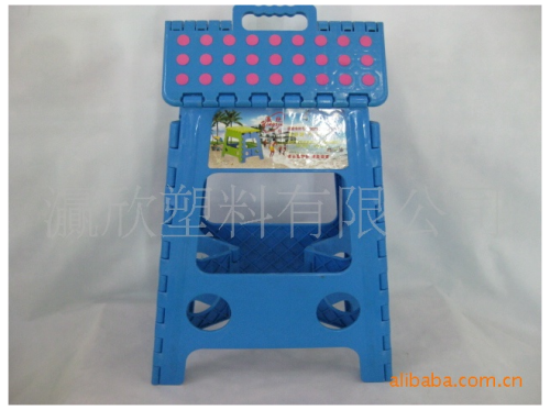 [Supply] Xinxin Folding Stool Plastic Chair Children a Wooden Bench