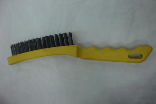 yellow plastic handle wire brush， brush