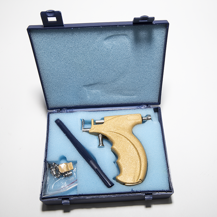 Supply Painless piercing gun