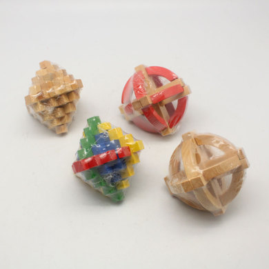 彩色,清水天然优质木材大菠萝/孔明球玩具