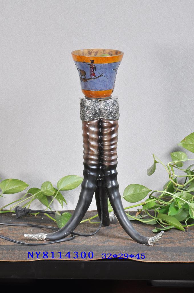 New Chinese-Southeast Asian home decor modern European-American wind technology Horn lamps decoratio