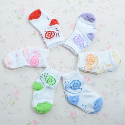 Two pairs of socks with baby socks baby socks cute cartoon pattern