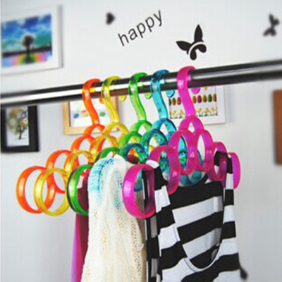 Colorful multifunctional herringbone clothes hanger hanger storage rack wholesale