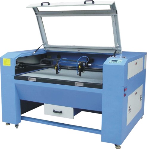 Laser Cutting Machine Engraving Machine Luggage Cutting Machine Leather Punching Machine Laser Cutting Machine 1. 3x1m Format