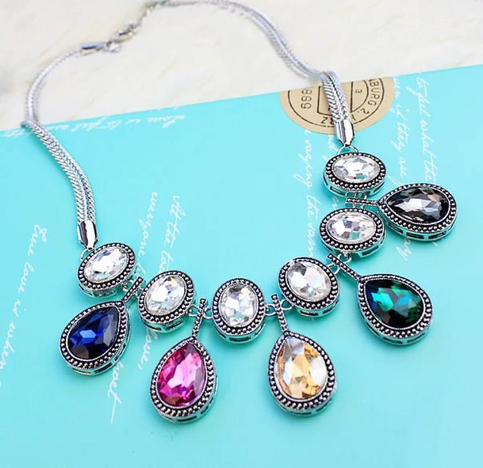 明星同款,彩色水晶项链