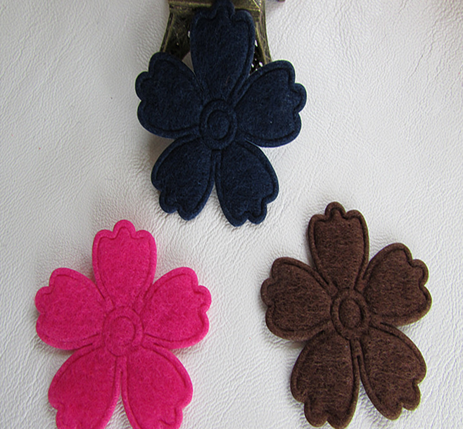 厂家直销毛毡布梅花片芭比娃娃配件手机装饰