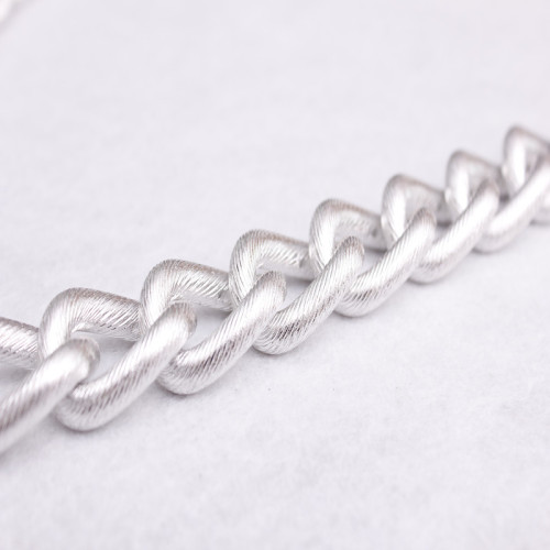 supply luggage hardware chain clothing clothing clothing chain manufacturer aluminum chain grinding chain iron chain white spot