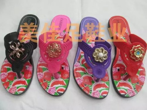 Factory Direct Sales Fashionable and Beautiful Women‘s Blowing Slippers