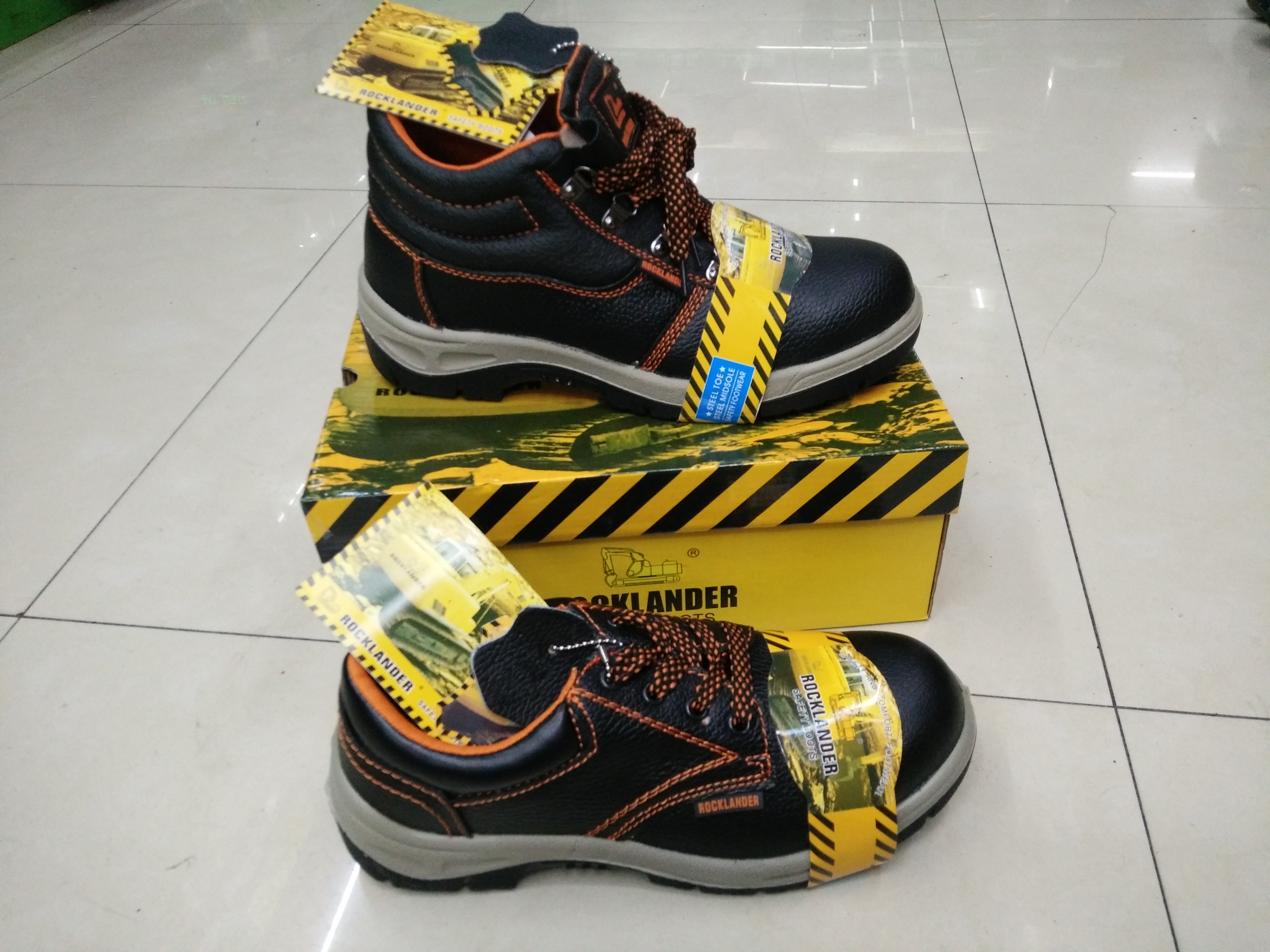 safety shoes sports direct