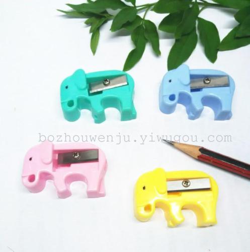 elephant color pencil sharpener， cartoon pencil shapper， plastic stationery penknife