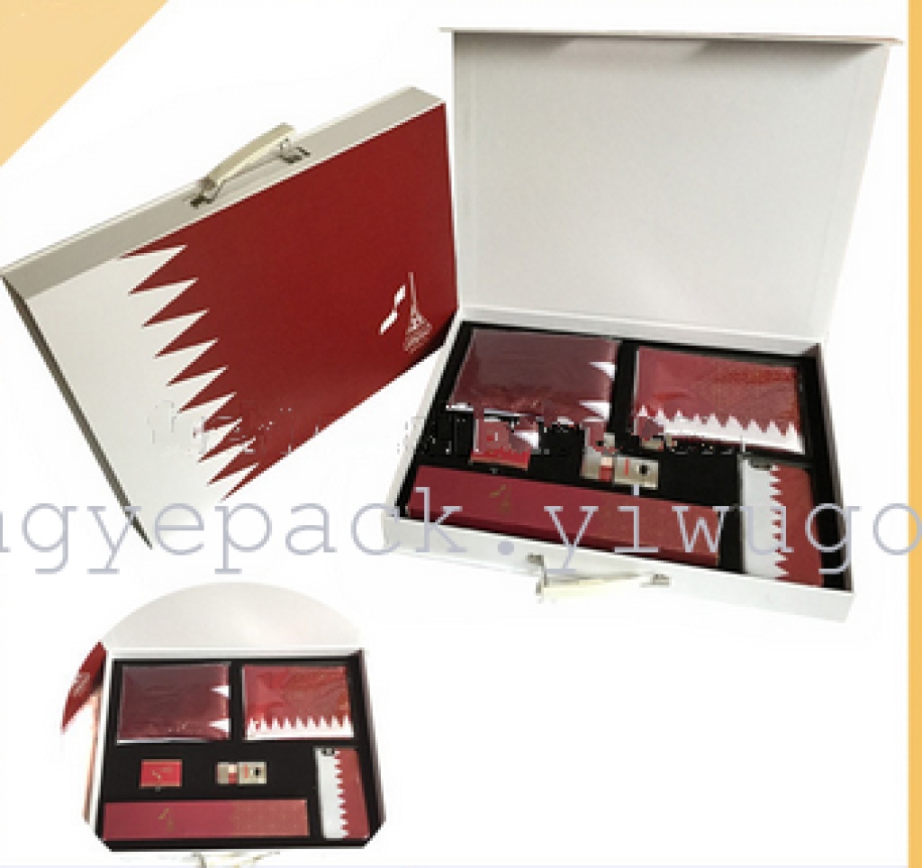 Supply Qatar National Day Gif Set In Paper Gift Box, Qatar National Day